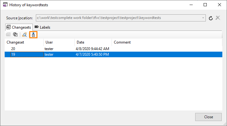 Selecting a Version in the History Dialog Selecting a version in the History dialog